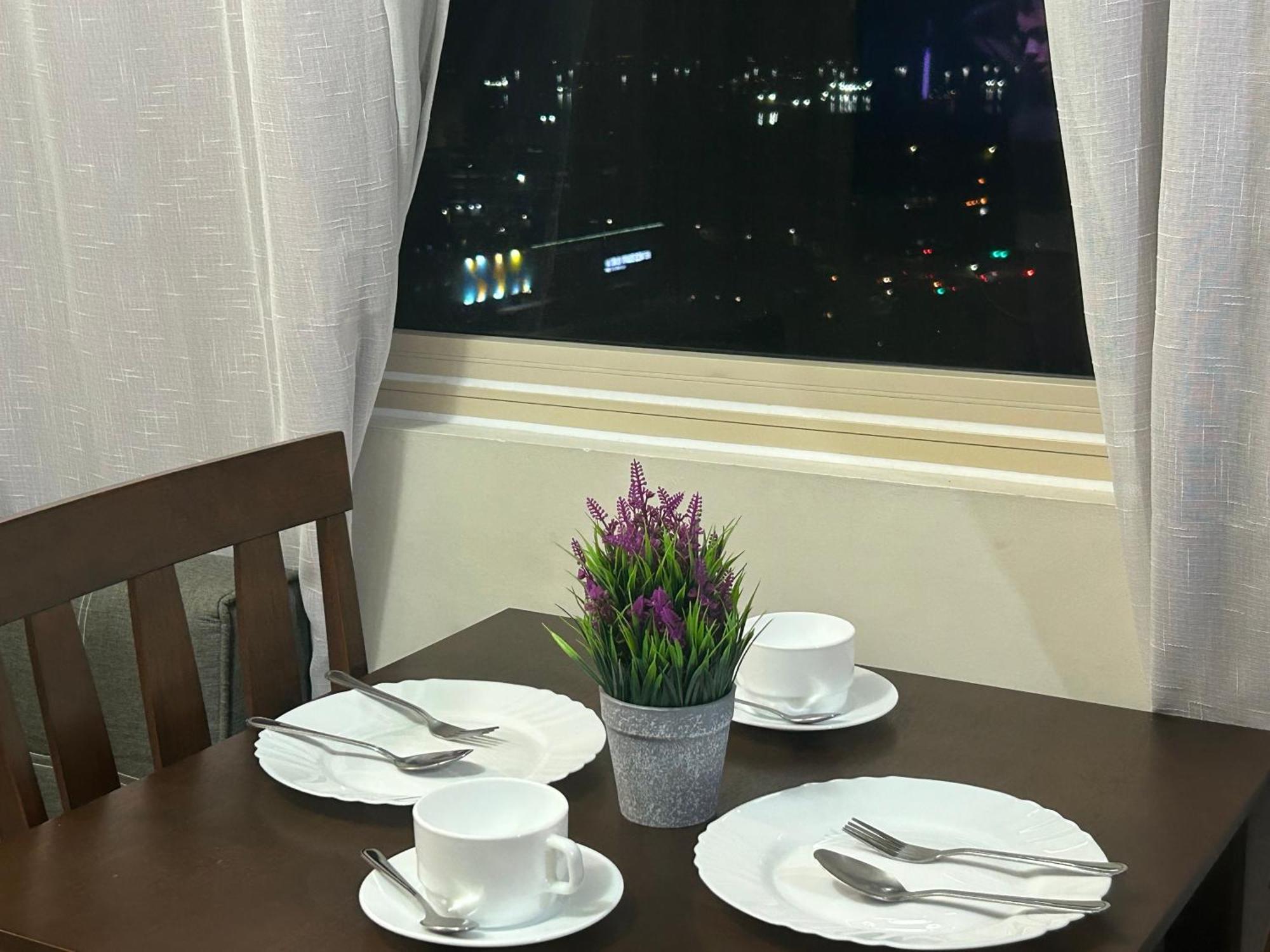 2Br Coast Residences Manila Exteriör bild